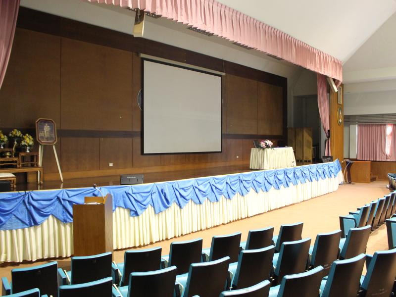 ห้องประชุมชั้น 2 เรียนรวม 8 ชั้น